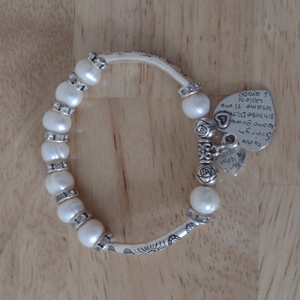 New Stretchy Bracelet (NWOT)